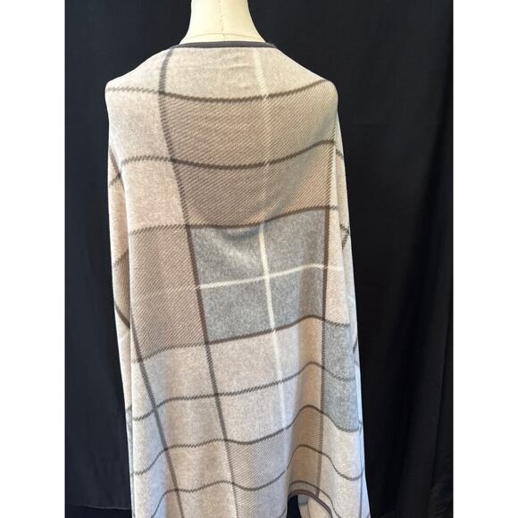 Women’s CuddlDuds Checkered Poncho Sz S/M - Picture 3 of 4